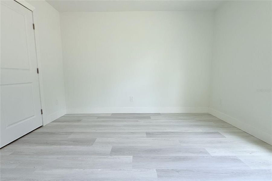 Spacious, unfurnished interior of a new home in , Spring Hill (Image 32).