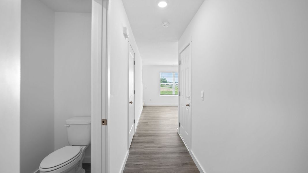 Spacious, unfurnished interior of a new home in Evergreen Landing, Rossville (Image 13).