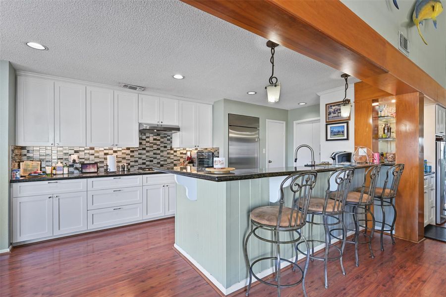 Furnished interior view inside a new home in , Galveston (Image 7).
