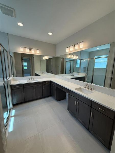 Furnished interior view inside a new home in Valencia Ridge (55+), Wesley Chapel (Image 6). Furnished interior view inside a new home in Valencia Ridge (55+), Wesley Chapel (Image 6).