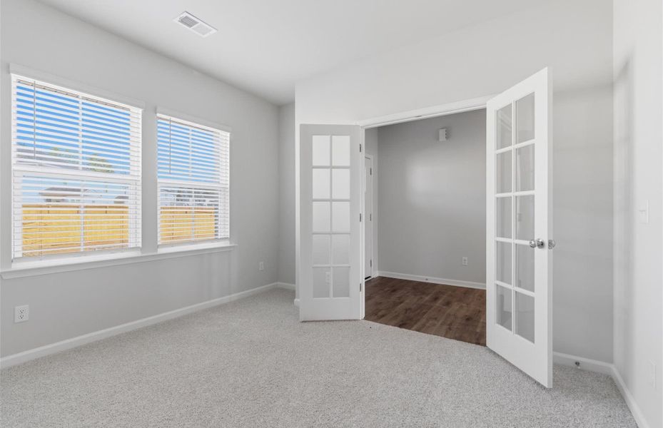 Spacious, unfurnished interior of a new home in Indigo Park, Easley (Image 27).
