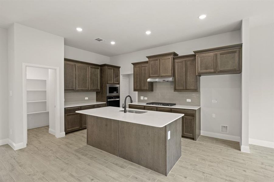 1076 Foxtail- Kitchen-1 1076 Foxtail- Kitchen-1