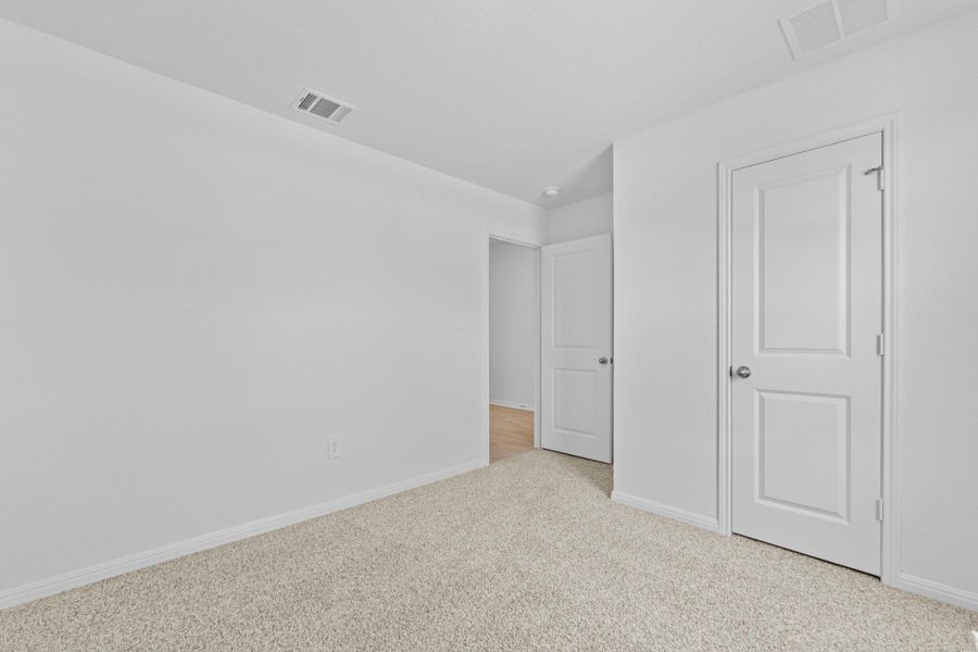 Spacious, unfurnished interior of a new home in Bar W Ranch, Leander (Image 15). Spacious, unfurnished interior of a new home in Bar W Ranch, Leander (Image 15).