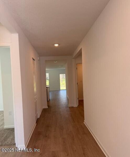 Spacious, unfurnished interior of a new home in Copes Landing, Jacksonville (Image 22).