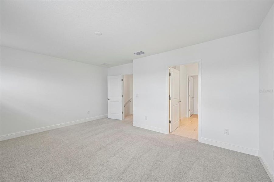 Spacious, unfurnished interior of a new home in SeaFlower, Bradenton (Image 14). Spacious, unfurnished interior of a new home in SeaFlower, Bradenton (Image 14).