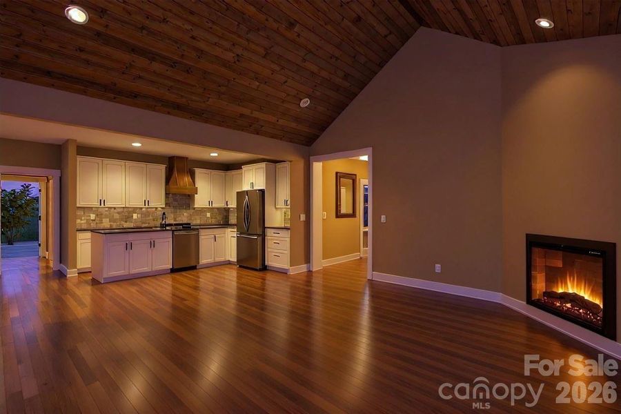 Image 31 of a home in .