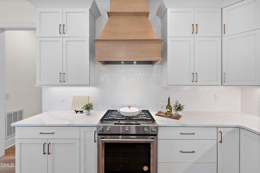 09-3903 Cedar Knls RETAKES_0804