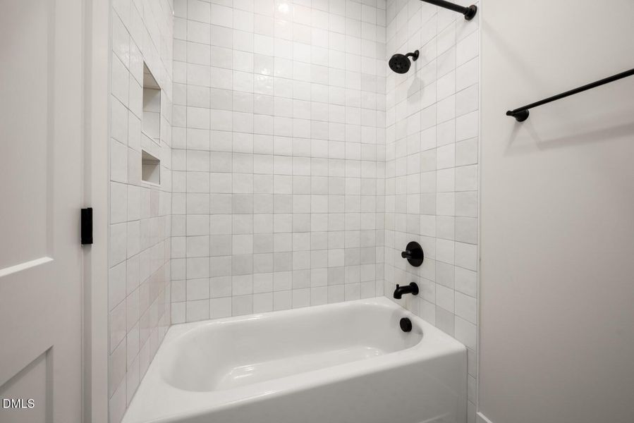 8021 Bud Morris (25)