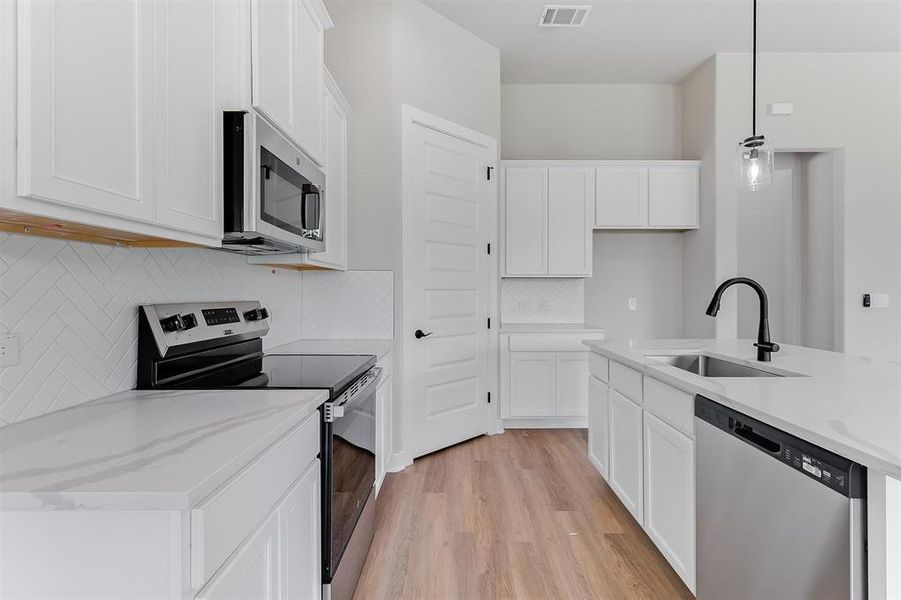 Furnished interior view inside a new home in , Marble Falls (Image 7).