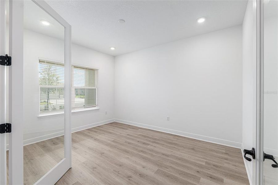 Spacious, unfurnished interior of a new home in , Ocala (Image 48).