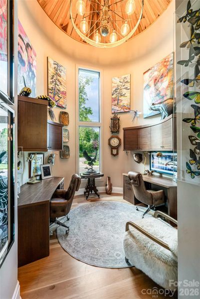 Community amenities in , Fairview (Image 26).