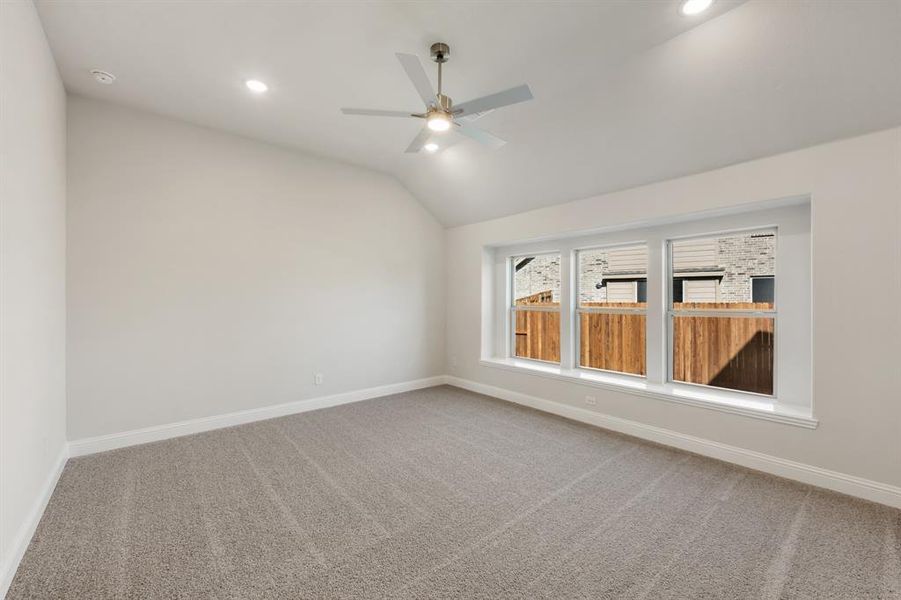 Spacious, unfurnished interior of a new home in Sable Creek, Sanger (Image 25). Spacious, unfurnished interior of a new home in Sable Creek, Sanger (Image 25).