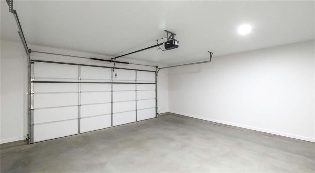 Spacious, unfurnished interior of a new home in , Bremen (Image 44). Spacious, unfurnished interior of a new home in , Bremen (Image 44).