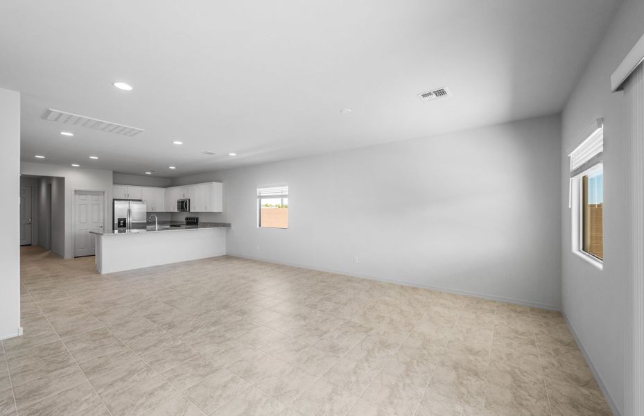 Spacious, unfurnished interior of a new home in Hayden Estates, Buckeye (Image 20).