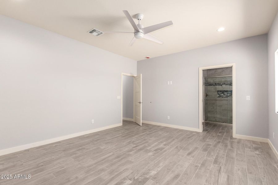 19 - Center 32210 19 - Center 32210