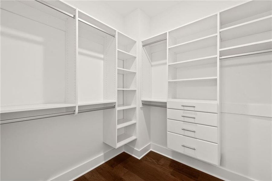 Spacious, unfurnished interior of a new home in , Woodstock (Image 19).