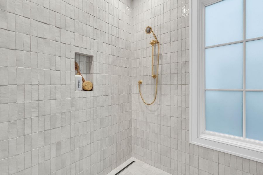 Image 68 of a home in .