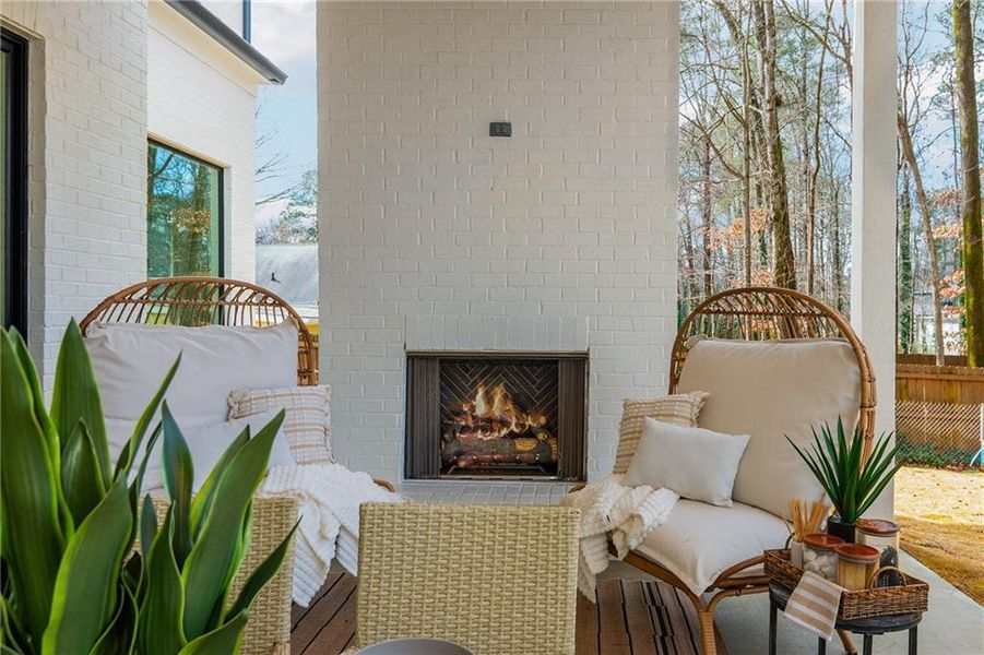 Exterior details and patio area of a home in , Alpharetta (Image 33).