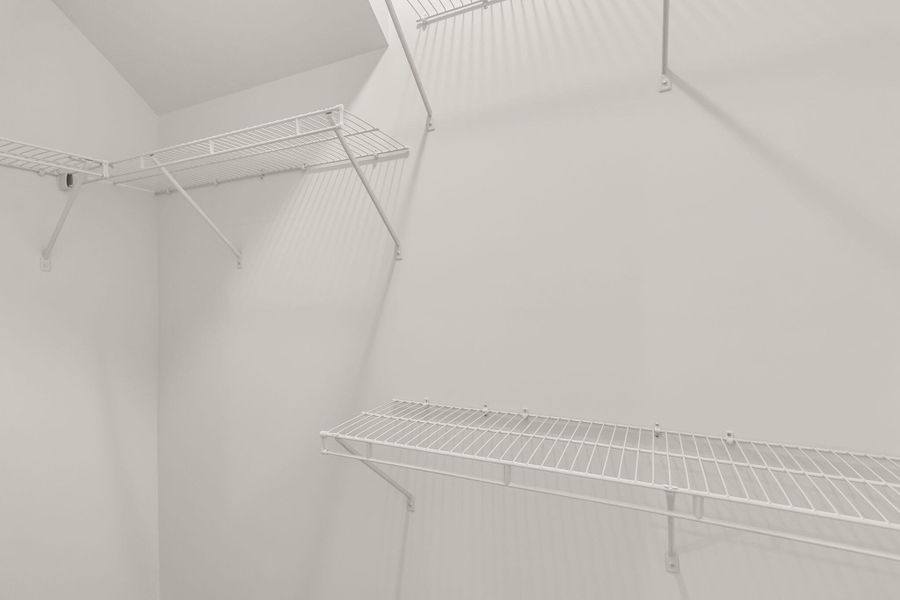 Spacious, unfurnished interior of a new home in , Summerville (Image 11).