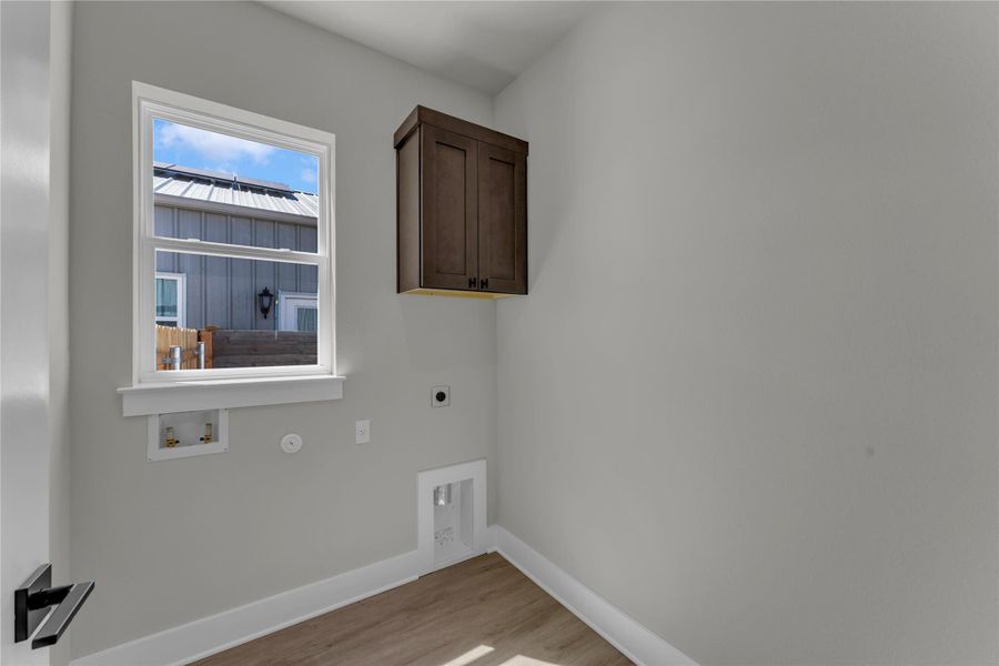 Spacious, unfurnished interior of a new home in , Bertram (Image 31). Spacious, unfurnished interior of a new home in , Bertram (Image 31).