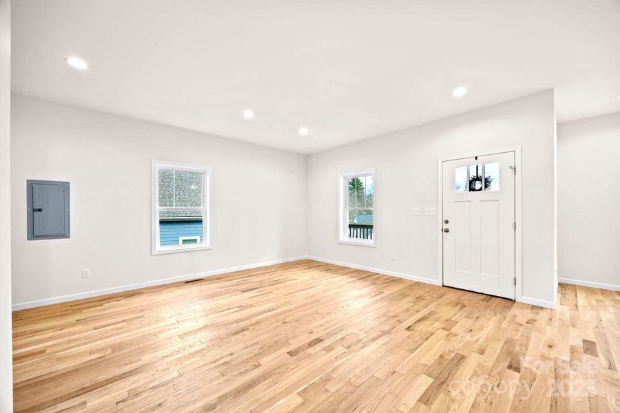 Spacious, unfurnished interior of a new home in , Arden (Image 36).