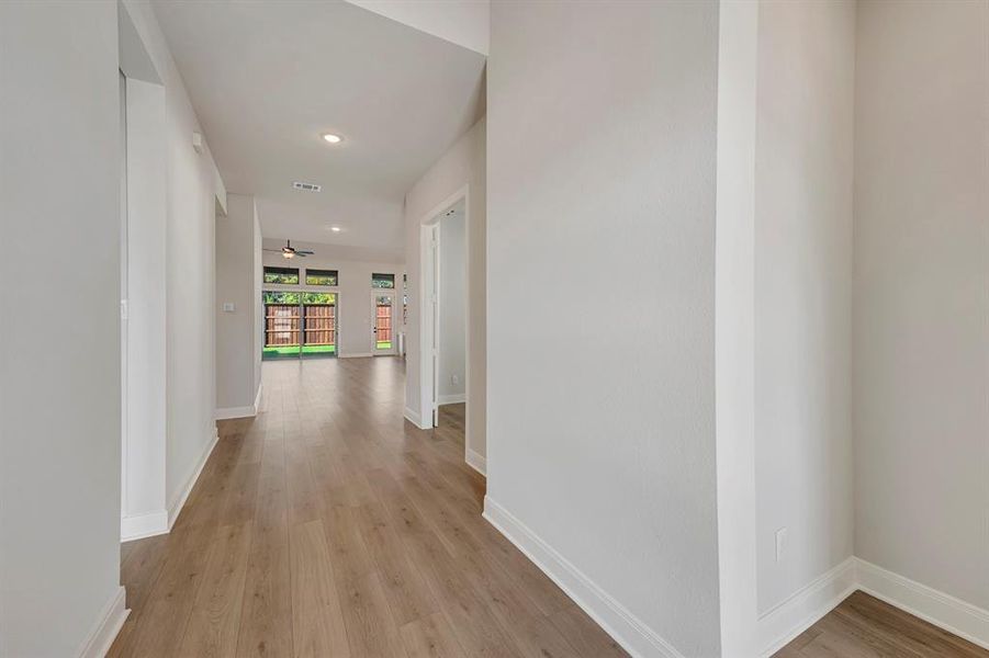 Spacious, unfurnished interior of a new home in Northshore at Lakewood Village - Garden Series, Lakewood Village (Image 18). Spacious, unfurnished interior of a new home in Northshore at Lakewood Village - Garden Series, Lakewood Village (Image 18).