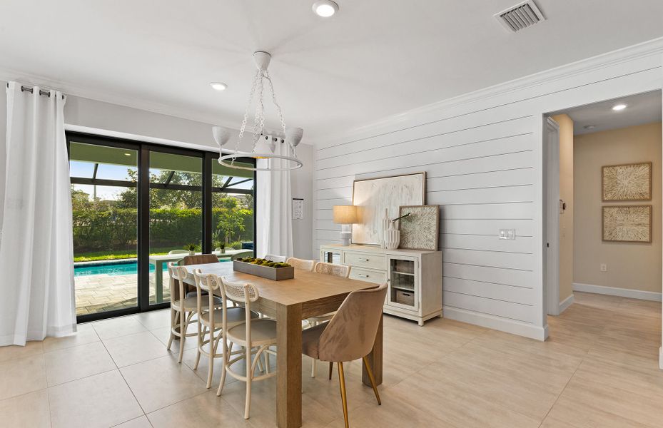 Café space with optional sliding glass door for indoor/outdoor living