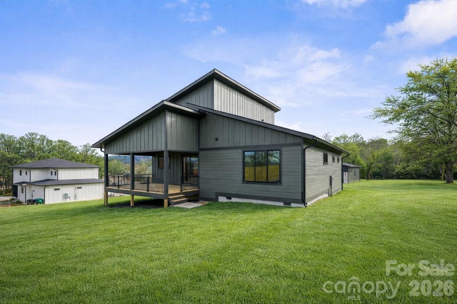 Virtually enhanced grass