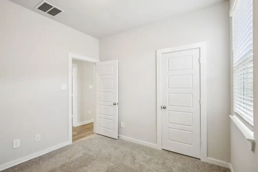 Photo is not of the actual home but is an inspirational photo of builder’s model home and may depict options, furnishings, and/or decorator features that are not included. Photo is not of the actual home but is an inspirational photo of builder’s model home and may depict options, furnishings, and/or decorator features that are not included.