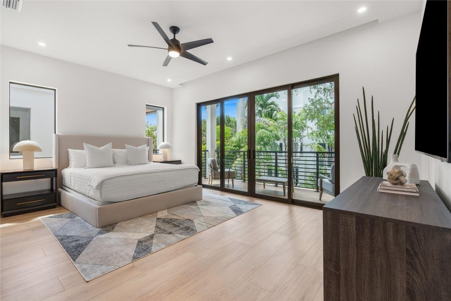 DISCLAIMER: All renderings, site plans, simulated
views, floor plans, graphic images, drawings and all
other information depicted are illustrative, and are
provided to assist in visualizing the units and the
Project and may not be accurately depicted and
may be changed at any time. DISCLAIMER: All renderings, site plans, simulated
views, floor plans, graphic images, drawings and all
other information depicted are illustrative, and are
provided to assist in visualizing the units and the
Project and may not be accurately depicted and
may be changed at any time.