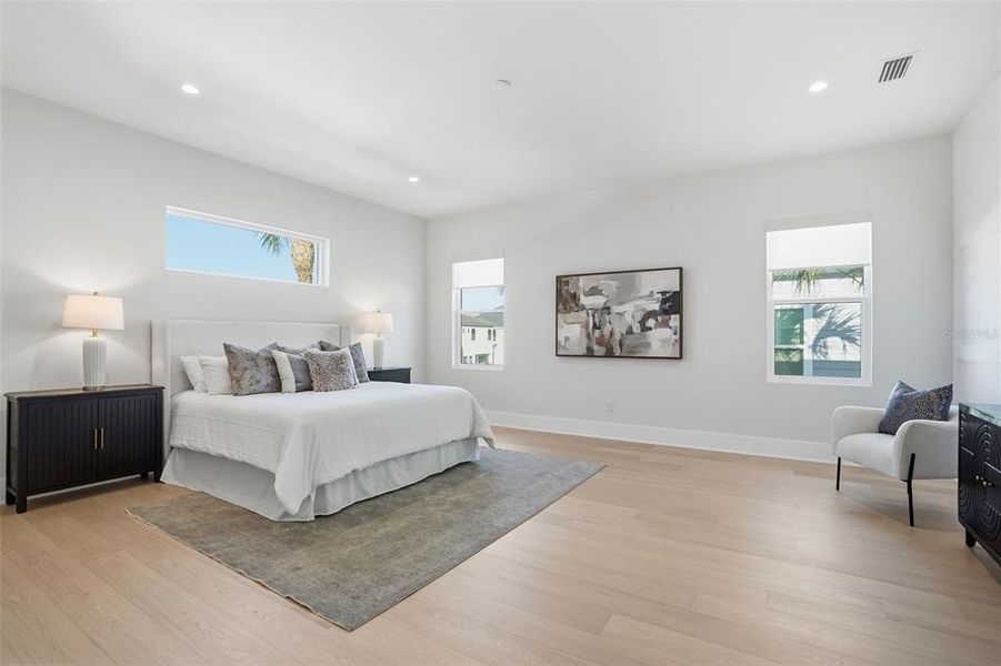Furnished interior view inside a new home in , Tampa (Image 38).