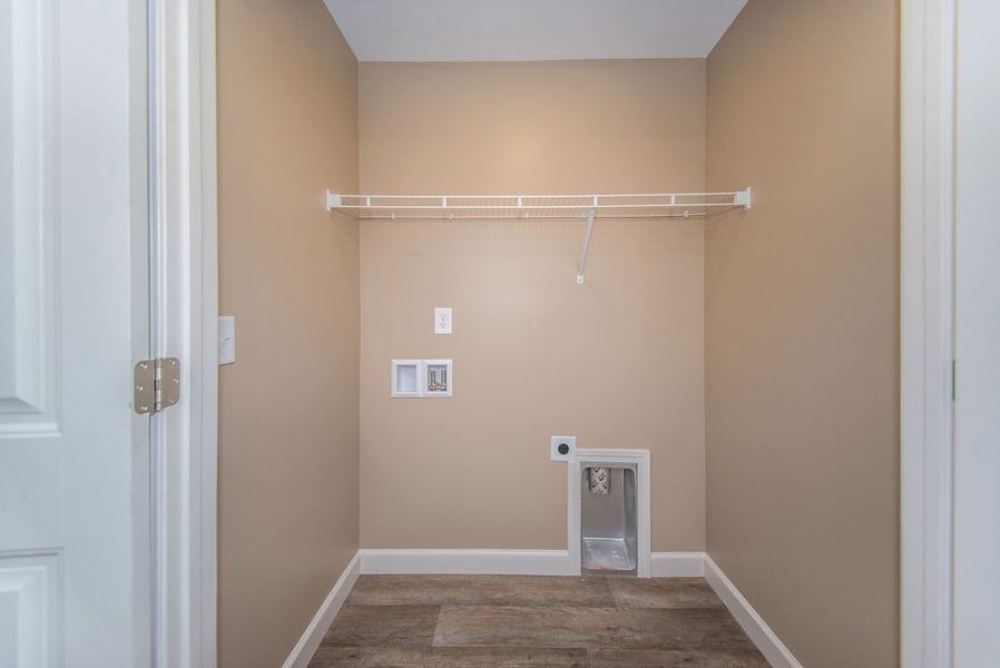 Representative unfurnished interior of a home built from the Reynolds by Enchanted Homes in Arcadia Village, Spartanburg (Image 39).