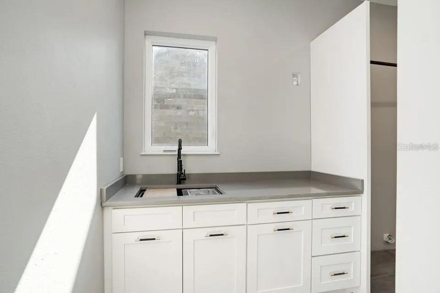 Image 81 of a home in .