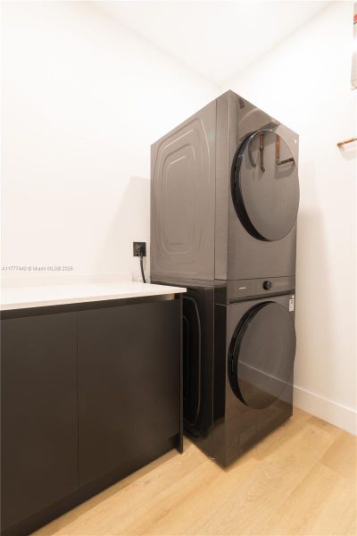 Furnished interior view inside a new home in , Miami (Image 26).