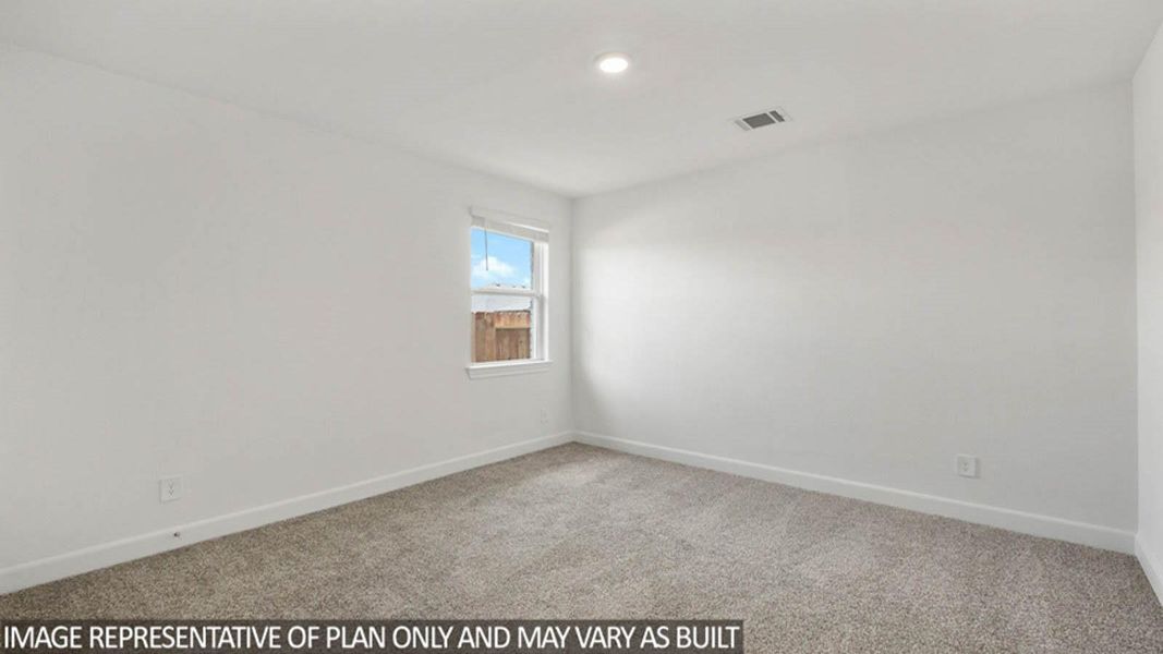 Spacious, unfurnished interior of a new home in Silverthorne, Conroe (Image 16). Spacious, unfurnished interior of a new home in Silverthorne, Conroe (Image 16).