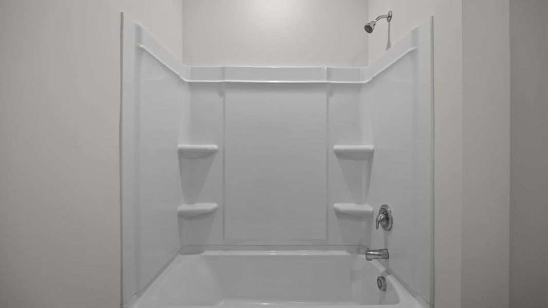 Furnished interior view inside a new home in East Ridge, Ayden (Image 6).