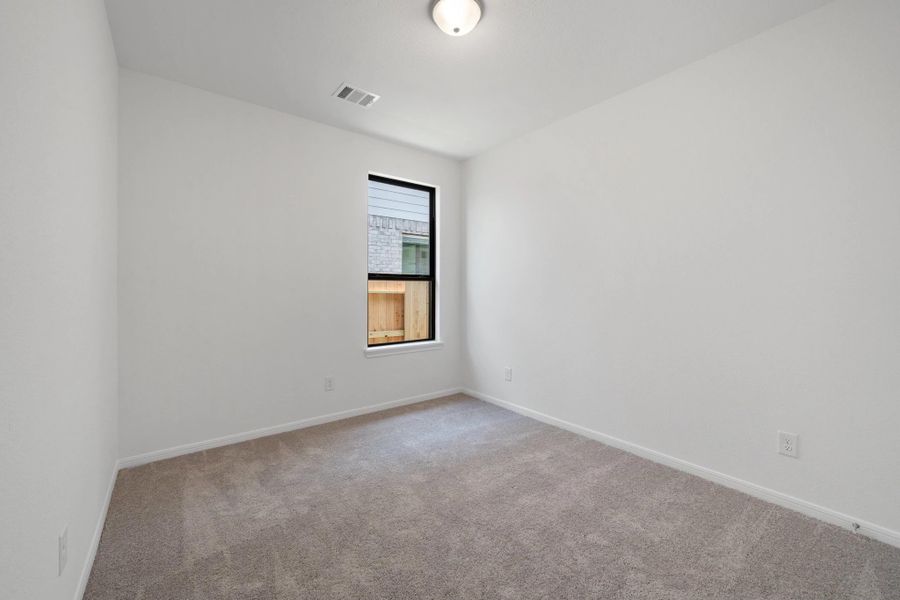 Spacious, unfurnished interior of a new home in Spring Creek Trails, Magnolia (Image 16).