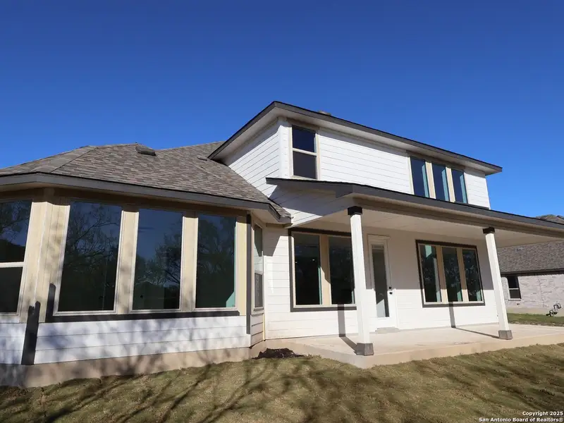 Exterior details and patio area of a home in Everly Estates, San Antonio (Image 4).