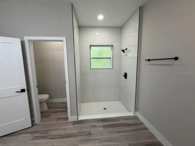 Spacious, unfurnished interior of a new home in , Dunnellon (Image 9). Spacious, unfurnished interior of a new home in , Dunnellon (Image 9).