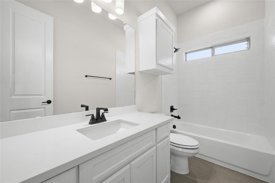 1813 River Hills Bathroom1