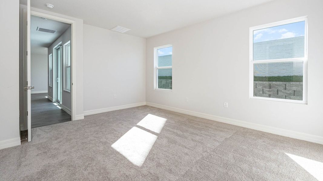 Spacious, unfurnished interior of a new home in Riverwalk of Cocoa, Cocoa (Image 16).