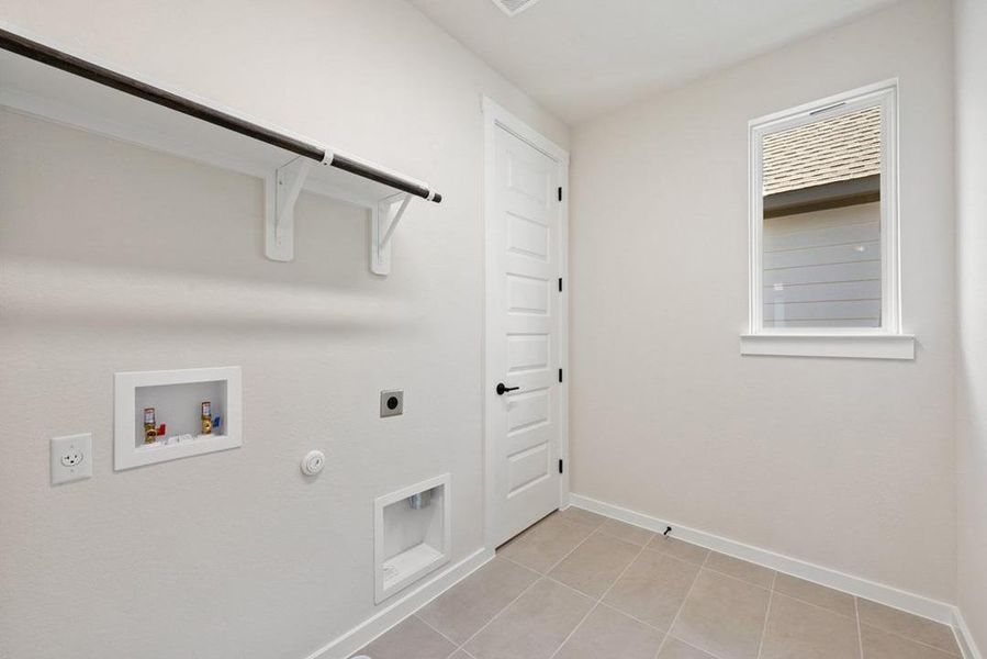 Spacious, unfurnished interior of a new home in Lariat, Liberty Hill (Image 38). Spacious, unfurnished interior of a new home in Lariat, Liberty Hill (Image 38).