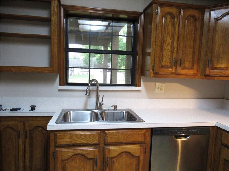 Close-up of interior finishes inside a home in , Caddo Mills (Image 6).