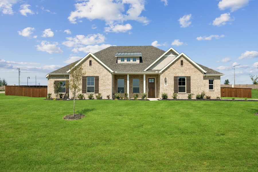 Representative exterior details of a home built from the Belmont by Centre Living Homes in Lakeway Estates, Waxahachie (Image 3).