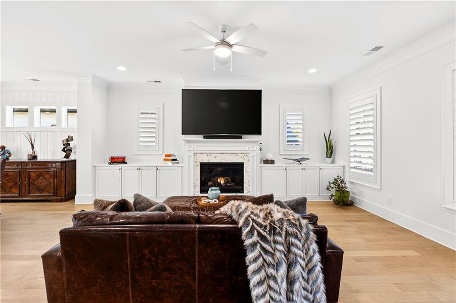 Furnished interior view inside a new home in Hillandale In Historic Roswell, Roswell (Image 37). Furnished interior view inside a new home in Hillandale In Historic Roswell, Roswell (Image 37).