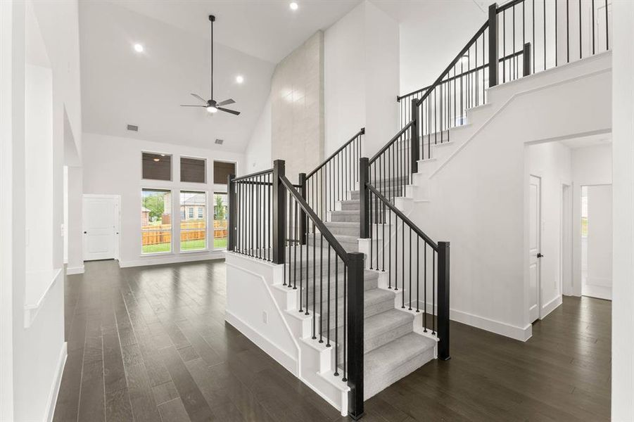 412 Newpark-Entry-2