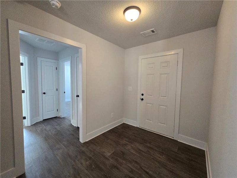 Spacious, unfurnished interior of a new home in , Hartwell (Image 17).