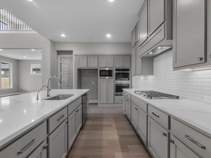 Furnished interior view inside a new home in Sienna 60’, Missouri City (Image 10).