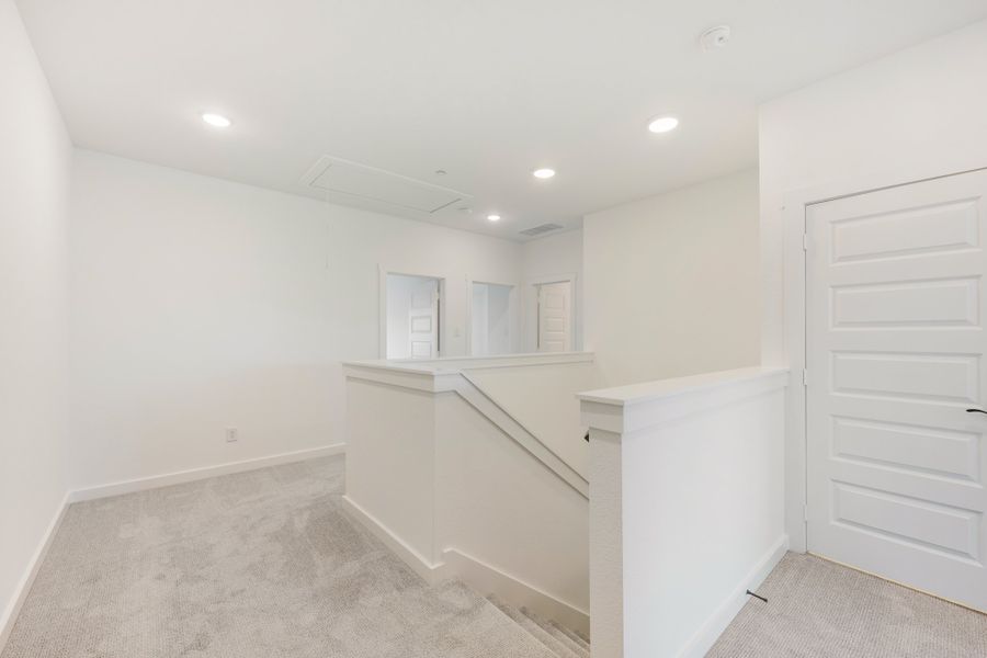 Spacious, unfurnished interior of a new home in Woodbridge Townhomes, Wylie (Image 35).