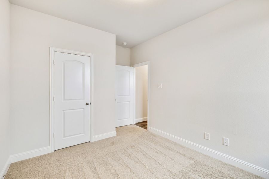 Spacious, unfurnished interior of a new home in Creekside, Royse City (Image 24). Spacious, unfurnished interior of a new home in Creekside, Royse City (Image 24).